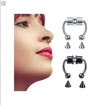 faux Piercing nez magnetic...